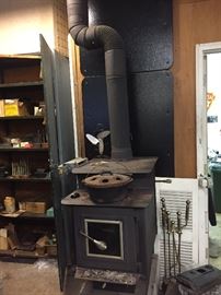 WOOD BURNING STOVE
