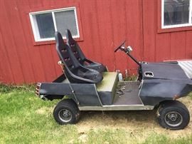 1964 MARKETEER GOLF CART