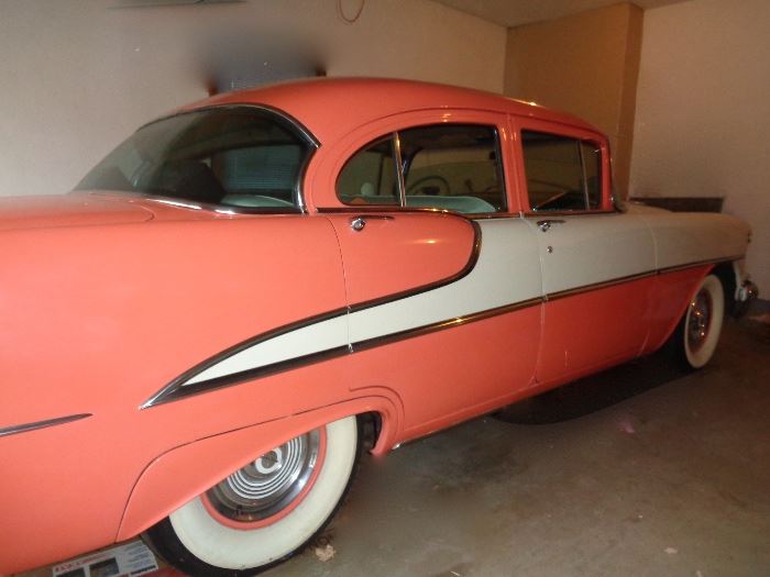 1955 OLDS 88 Rocket 34,437 miles V8, White walls Beautiful condition. Salman and White org color. Everything is original.