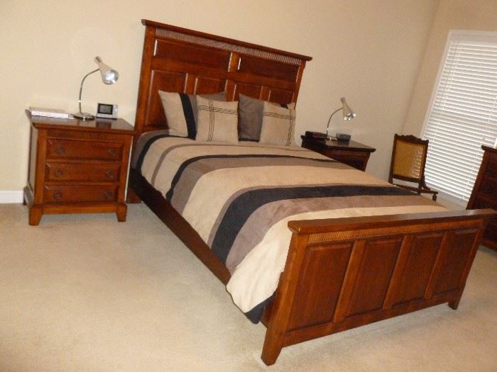 Wonderful bedroom set!