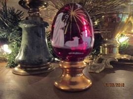 FENTON EGG O HOLY NIGHT SIGNED AND NUMBERED