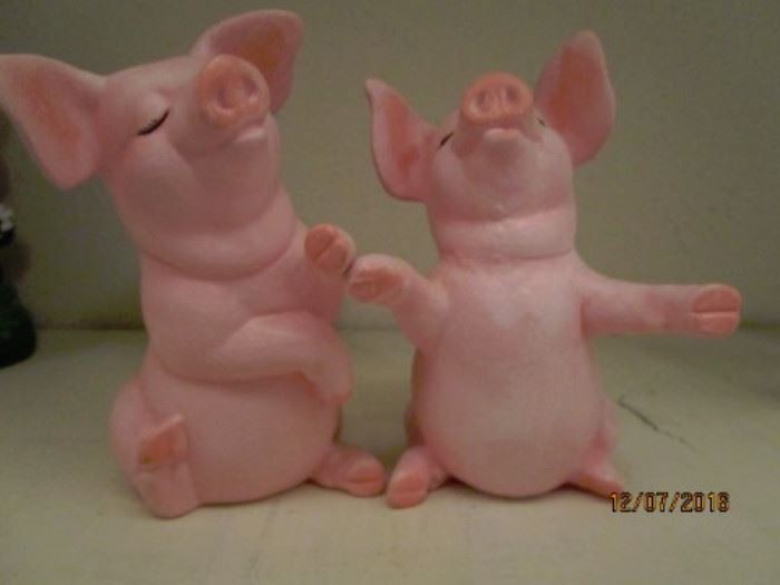 PINK PIGS