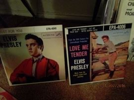 these are 45 album sleeves only....no albums!