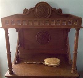 Close up of Victorain Wash Stand