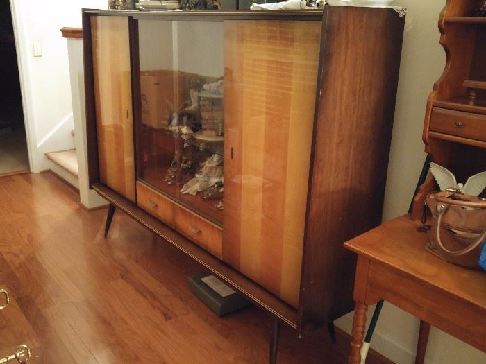 Mid century modern china/display cabinet