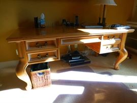 Custom Craft Desk