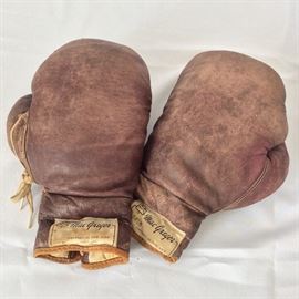 Circa 1930's Mac Gregor Boxing gloves. 