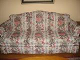 Floral pattern sofa in excellant condition