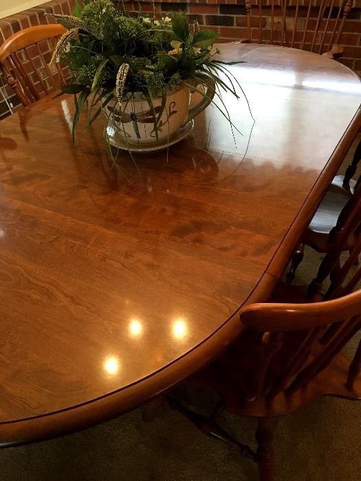 Such A Nice Sale For You This Weekend.  We Have Waiting For You....This Beautiful Ethan Allen Dining Room Set...w/4 Chairs and Two Leaves...