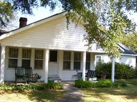 Entire contents of this Winnfield home will be for sale.....