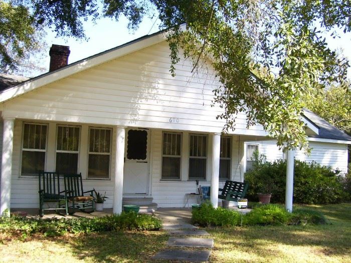 Entire contents of this Winnfield home will be for sale.....