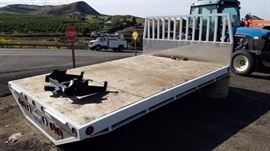 Flatbed truck bed