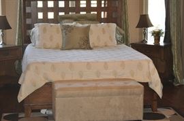 Queen Bedroom Furniture and Decor