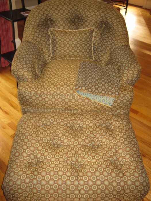 Club chair with ottoman, pillow and extra fabric