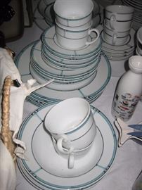 Studio Nova "Dakota" dish set (for 4)