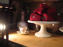 Sur la Table Italian ceramic pepper sculpture, Royal Doulton teacup "Passion Flower", circa 1890s Prattware  ewer "Passion Flower"