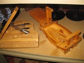 Piano cheeseboard with cutlery, sushi boat