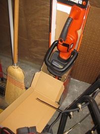 Black & Decker cordless hedge trimmer