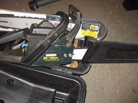 Craftsman 20" chainsaw with sturdy case
