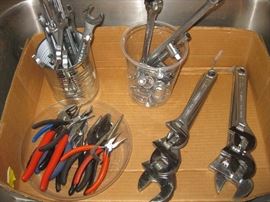 Craftsman set of wrenches, Diamond set of wrenches, Williams socket wrench set, pliers 