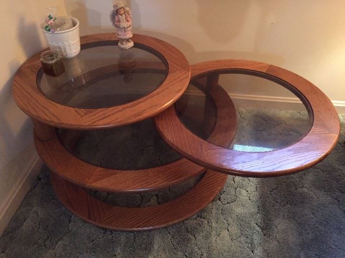 Vintage adjustable circular end table