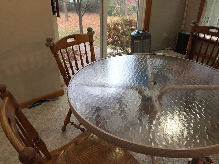 Round Glass Table and 4 Chairs