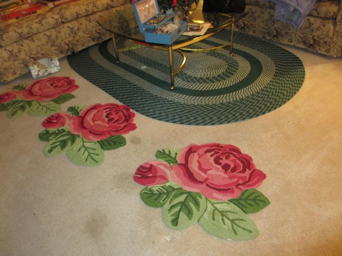 rose rugs, hooked rug, glass top brass table