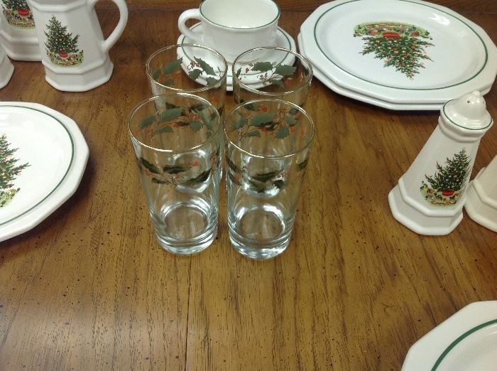 Holiday Glasses - Set Of Four - 1 of 2 Sets