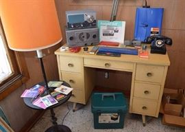 Vintage Desk, Vintage Lamp Table, Office Supplies