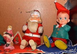 Vintage Christmas Ornaments & Decor