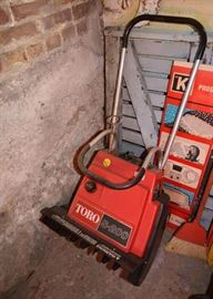 Toro S-200 Snow Blower