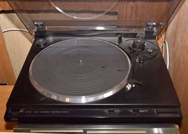 JVC Turntable
