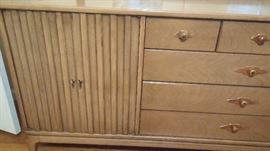 Broyhill dresser/mirror