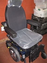 Quantam i to i level Q6 edge 2.0 motorized chair - NEW