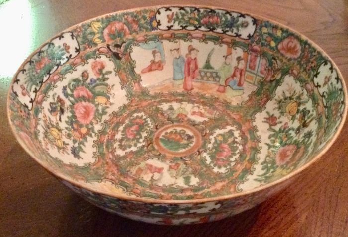 Famille-Rose Canton Bowl 10", Early 20th Century