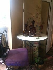 Small bistro table/2 stools; room divider; 3 decanters