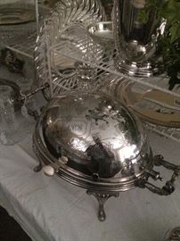 Dome roll top meat server