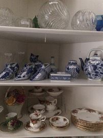 Several more rose bowls; blue & white selections; Royal Albert bone china "Old Country Roses"