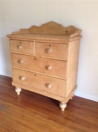 Lovely Antique Pine Chest of Drawers Circa 1880's 35" x 17" x 36" (42"h at back)