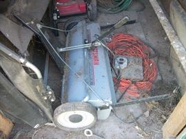 32" Craftsman leaf sweeper