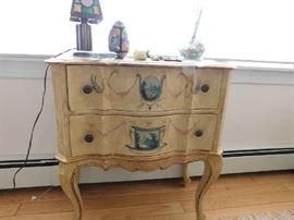 accent table