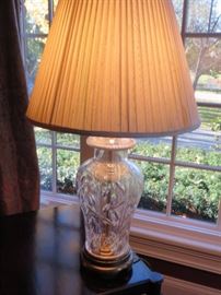 CRYSTAL GINGER JAR LAMP

