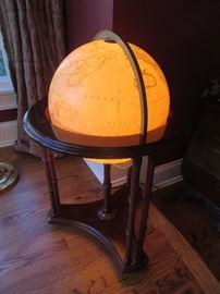 LIGHTED GLOBE ON STAND

