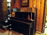 Old Vintage Piano in good condition