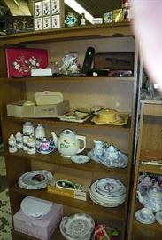 teapot, 6 drawer porcelain/ceramic spice holder, dresser items