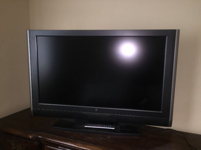 Westinghouse 40" color TV ( does anyone even make black & white anymore?)