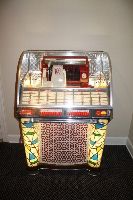 Seeburg Jukebox - Works Perfectly