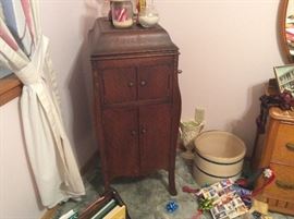 Another picture of old victoria cabinet- Lagle Crock