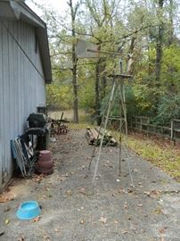 Barn area - windmill, posts, flower pots, etc.