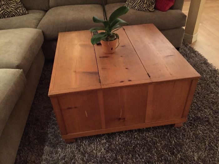 Coffee table with storage - both sides from top open